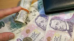 Jak poznat, kdy už nemůžete zaplatit bankovkou? Proč ji obchod nepřijme a jak ji směnit